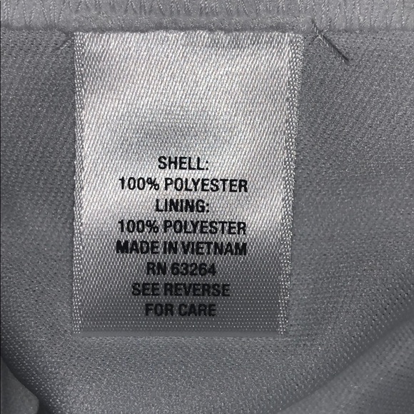 BNWOT polka dot ruffle blouse size XL - Picture 3 of 3